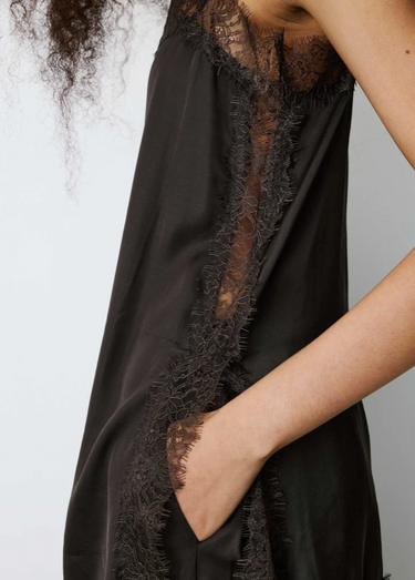 SQUARE-NECK LACE-TRIM SATIN CAMI CHOCOLATE BLOSSOM