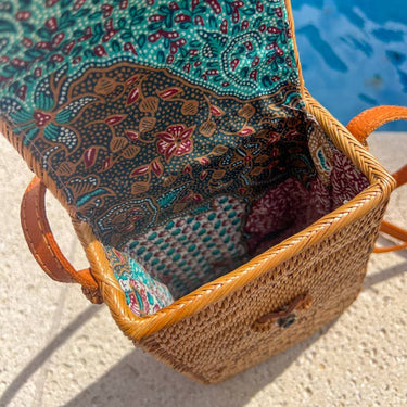 The Winding Road Ata Vine Cell Phone Crossbody Bag