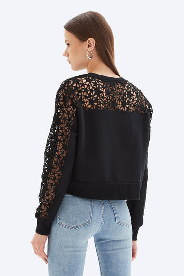 CHRLDR Eyelet Star Insert Straight Round Neck Sweatshirt