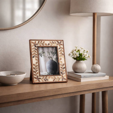 Picture Frame - Brown Wood Etched Leaf Inlay Vine - 4x6 in.